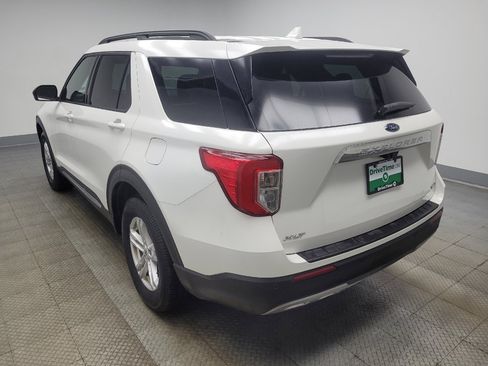 Used 2020 Ford Explorer XLT w/ Equipment Group 202A AWD/4WD image 5