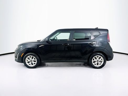 Used 2025 Kia Soul LX w/ LX Technology Package FWD image 4