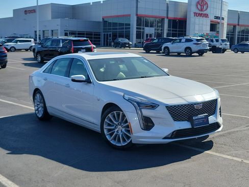 Used 2020 Cadillac CT6 Luxury image 34