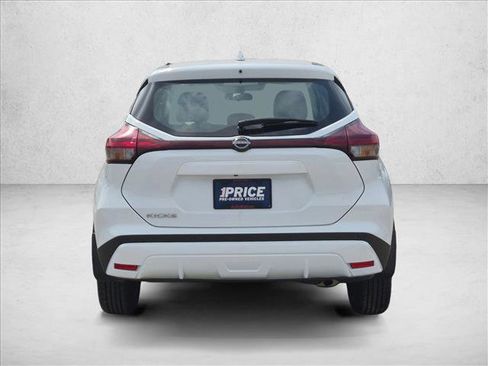 Used 2024 Nissan Kicks S FWD image 6