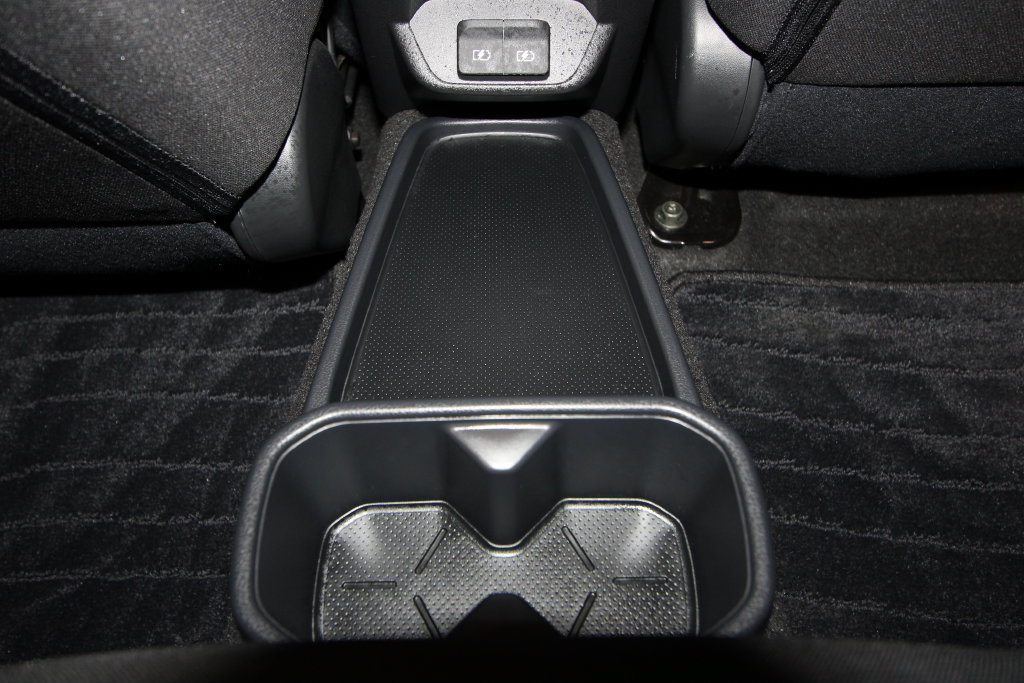 Used 2025 Nissan Leaf S FWD image 25