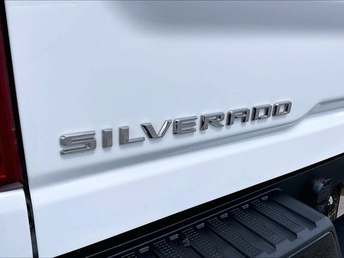 Used 2024 Chevrolet Silverado 2500 Custom w/ Custom Convenience Package AWD/4WD image 27
