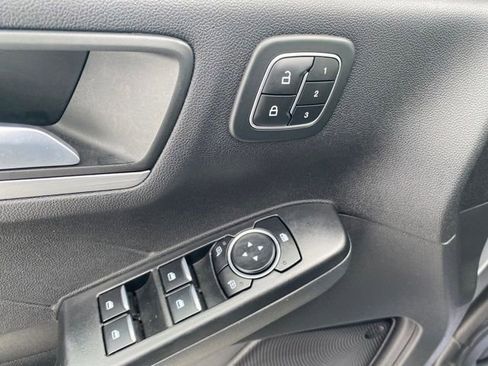 Used 2023 Ford Escape Platinum image 17