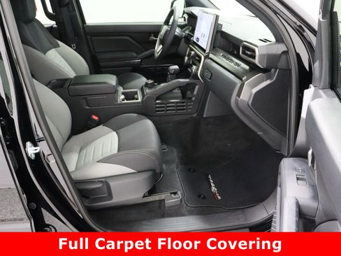 Used 2025 Toyota Tacoma TRD Off-Road image 37