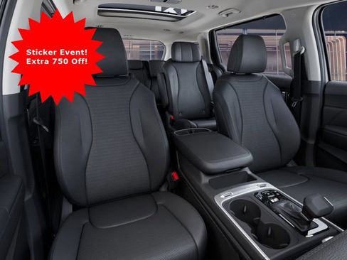 New 2026 Kia Carnival SX Prestige FWD image 18