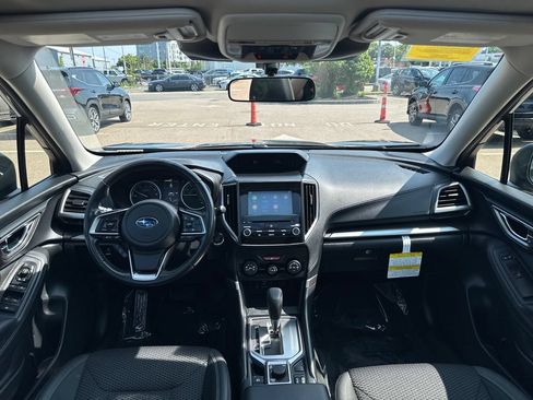 Used 2023 Subaru Forester Premium AWD/4WD image 11