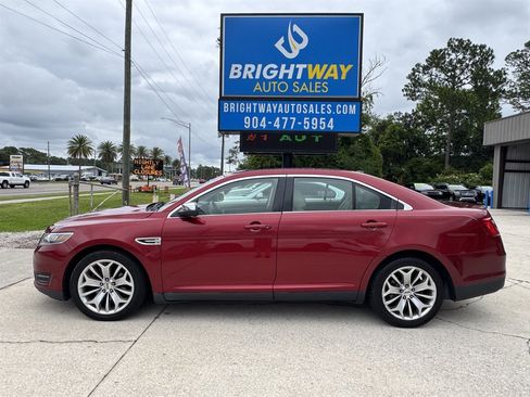 Used 2018 Ford Taurus Limited FWD image 2