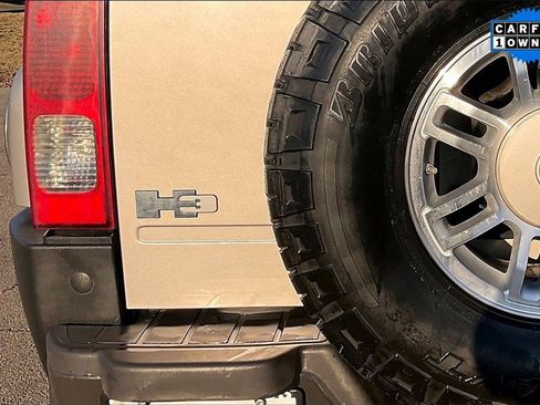 Used 2006 HUMMER H3 Luxury image 13