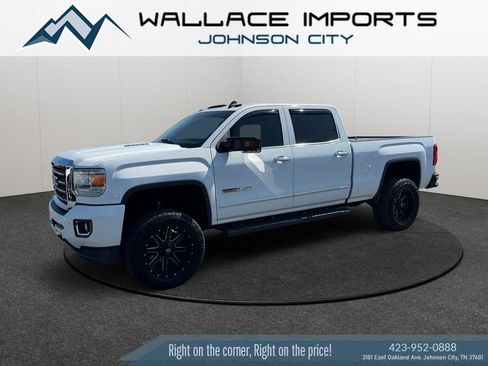 Used 2015 GMC Sierra 2500 SLT w/ Duramax Plus Package AWD/4WD image 2