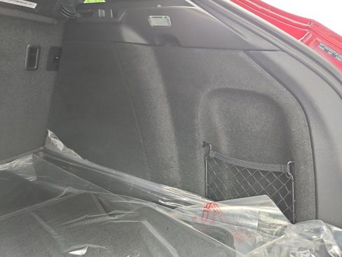 New 2026 Porsche Macan image 44