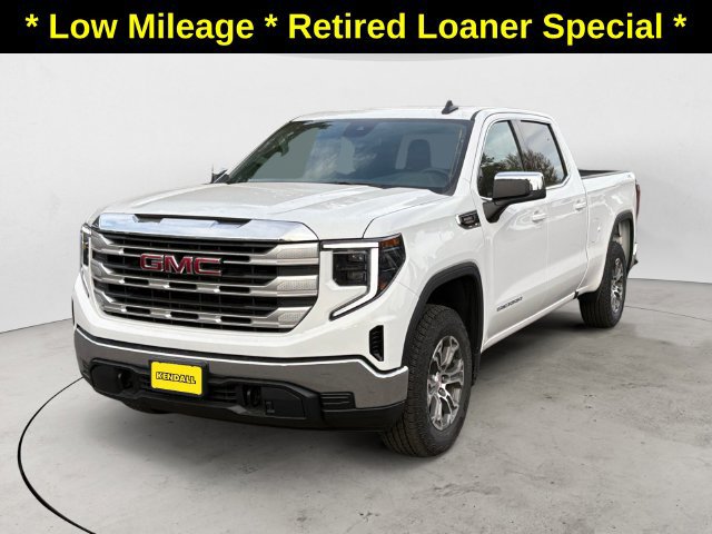 Used 2026 GMC Sierra 1500 SLE AWD/4WD image 1