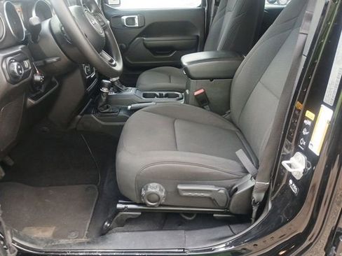 Used 2023 Jeep Gladiator Sport AWD/4WD image 26