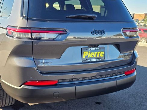 New 2025 Jeep Grand Cherokee L Limited w/ Black Appearance Package image 7