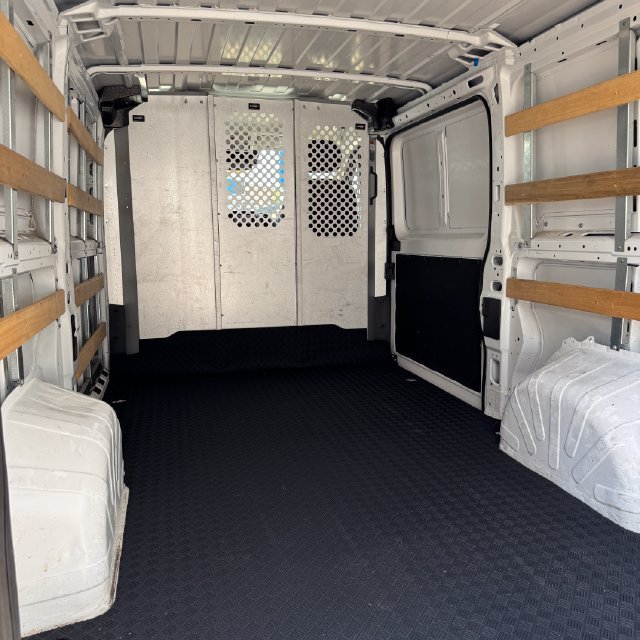 Used 2025 RAM ProMaster 2500 w/ U-Haul Equipment Group FWD image 17
