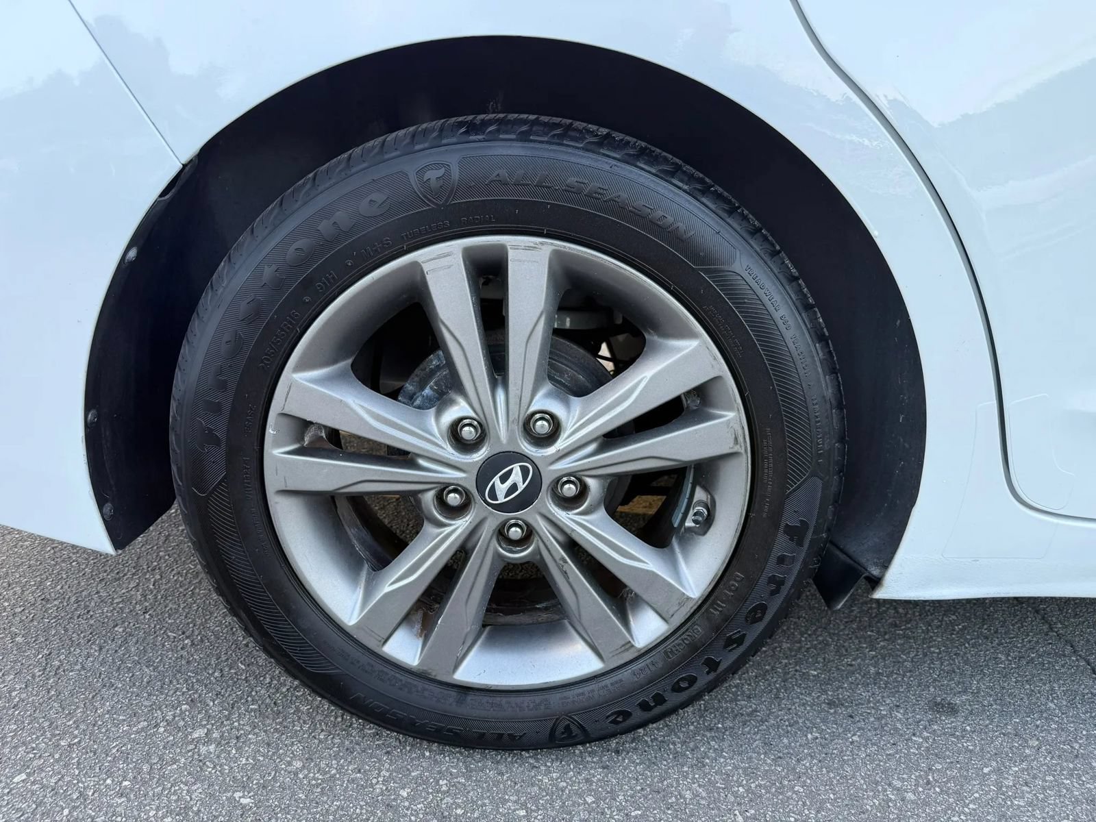 Used 2017 Hyundai Elantra SE FWD image 33