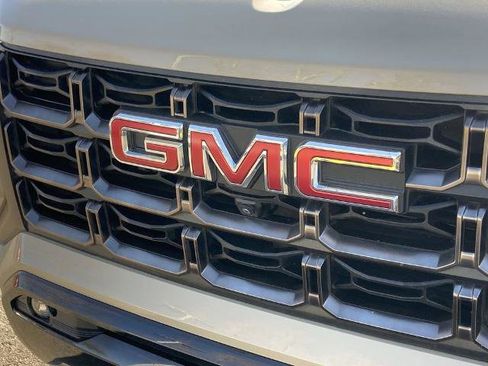Used 2024 GMC Canyon AT4X image 26