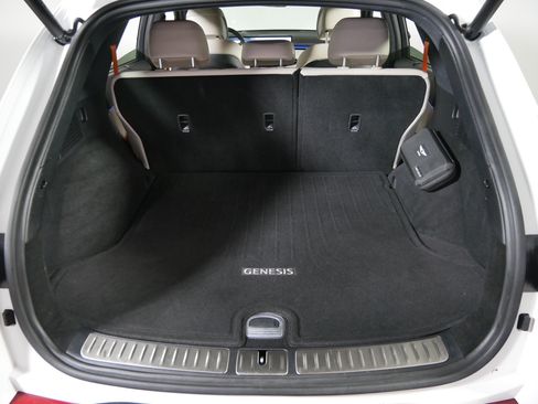 Certified 2026 Genesis GV70 3.5T Sport Prestige AWD/4WD image 18
