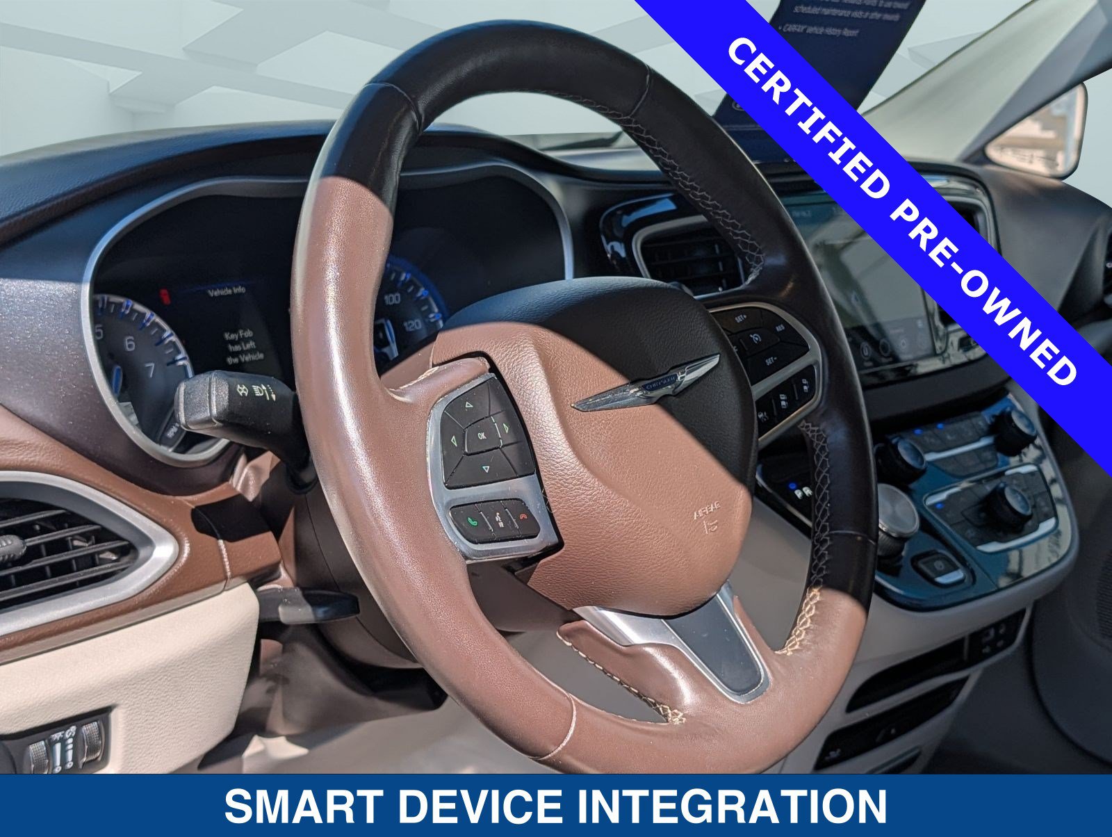 Used 2020 Chrysler Pacifica Touring-L Plus FWD image 25