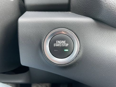 Used 2023 GMC Terrain SLT image 47