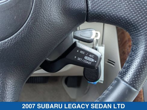 Used 2007 Subaru Legacy 2.5i Limited AWD/4WD image 17