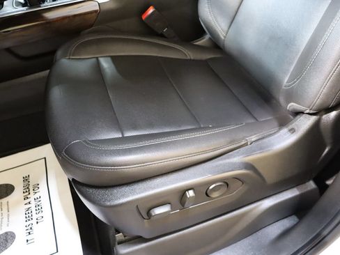 Used 2022 GMC Sierra 1500 SLT w/ SLT Premium Plus Package AWD/4WD image 53