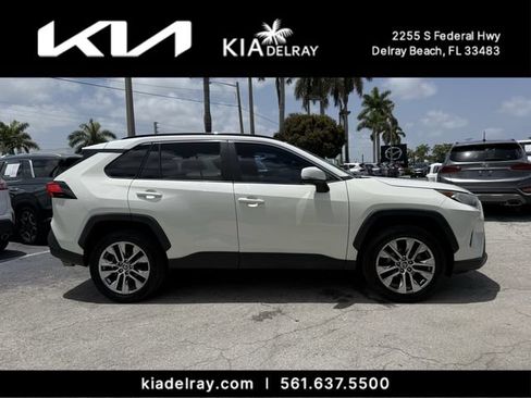 Used 2021 Toyota RAV4 XLE Premium FWD image 2