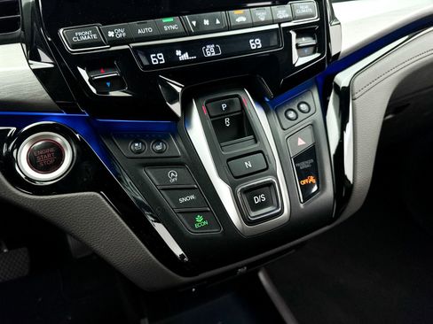 Used 2018 Honda Odyssey Elite image 25
