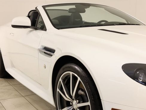 Used 2016 Aston Martin V8 Vantage GT image 38