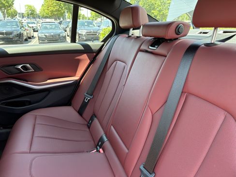 Used 2025 BMW 330i Sedan RWD image 33