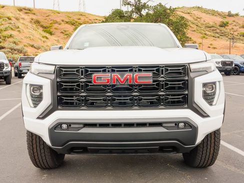 New 2026 GMC Canyon Elevation RWD image 4