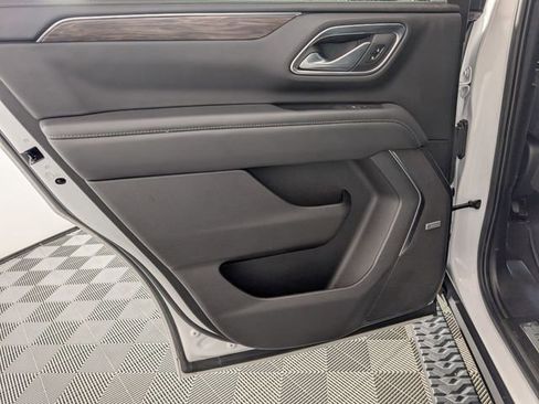 Used 2022 Chevrolet Tahoe Z71 w/ Luxury Package image 30