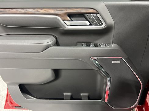 New 2025 GMC Sierra 2500 SLT w/ Texas SLT Premium Package image 21