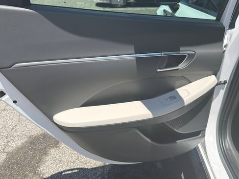 Used 2025 Hyundai Sonata SEL FWD image 22