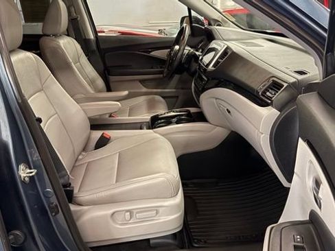 Used 2018 Honda Pilot Touring image 20