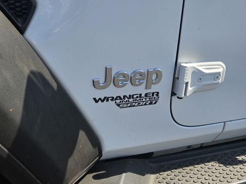 Used 2020 Jeep Wrangler Unlimited Sport S AWD/4WD image 7