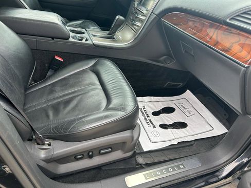 Used 2014 Lincoln MKX AWD w/ Equipment Group 101A image 12