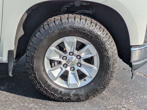 Used 2021 Chevrolet Silverado 1500 LT RWD image 12