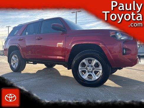 Used 2016 Toyota 4Runner SR5 image 1