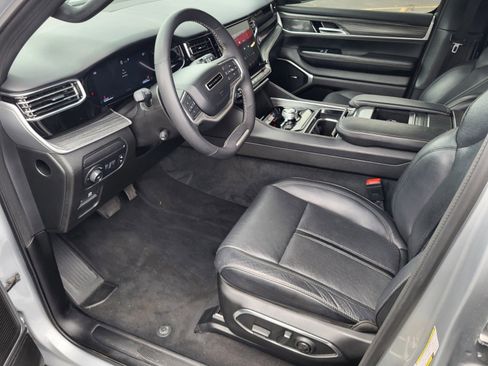 Used 2024 Jeep Wagoneer Series II w/ Premium Group I AWD/4WD image 22