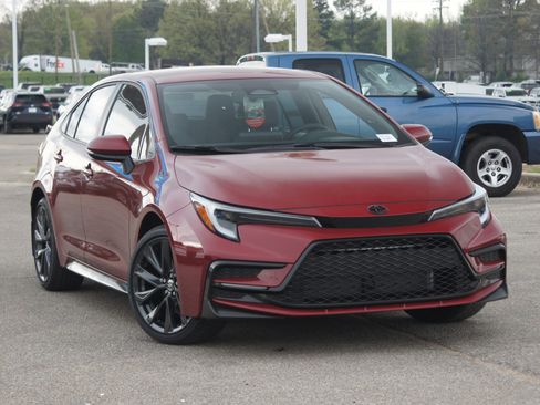 Used 2026 Toyota Corolla SE FWD image 5
