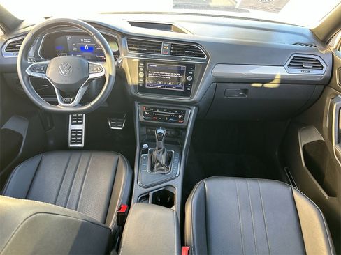 Certified 2023 Volkswagen Tiguan SE R-Line image 12