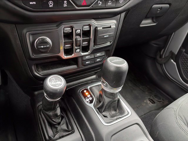 Used 2021 Jeep Gladiator Sport AWD/4WD image 10
