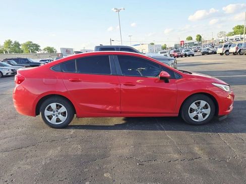 Used 2017 Chevrolet Cruze LS FWD image 3