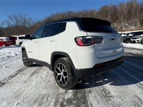 Used 2024 Jeep Compass Limited image 6