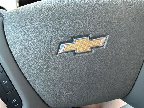Used 2013 Chevrolet Traverse LS FWD image 21