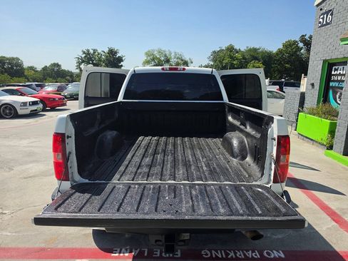 Used 2012 Chevrolet Silverado 2500 LT w/ Interior Plus Package AWD/4WD image 23