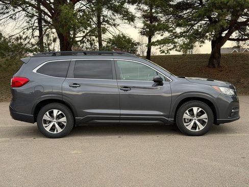 Used 2019 Subaru Ascent Premium AWD/4WD image 2