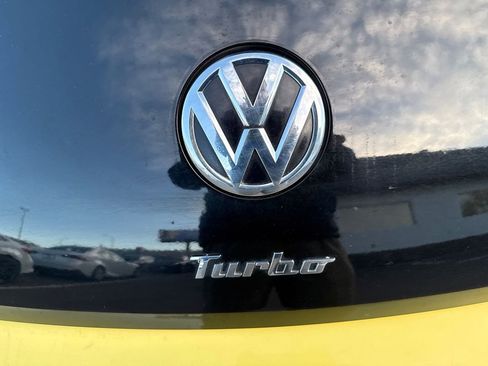 Used 2014 Volkswagen Beetle GSR image 14