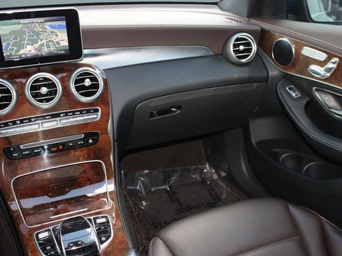 Used 2017 Mercedes-Benz GLC 300 GLC 300 image 29