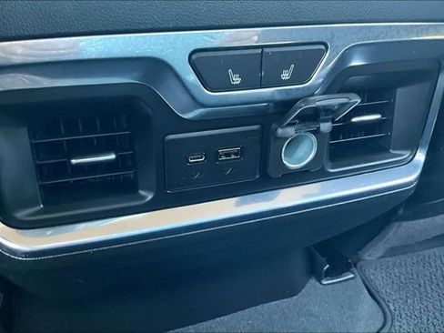 Used 2021 GMC Sierra 1500 Denali w/ Technology Package AWD/4WD image 17